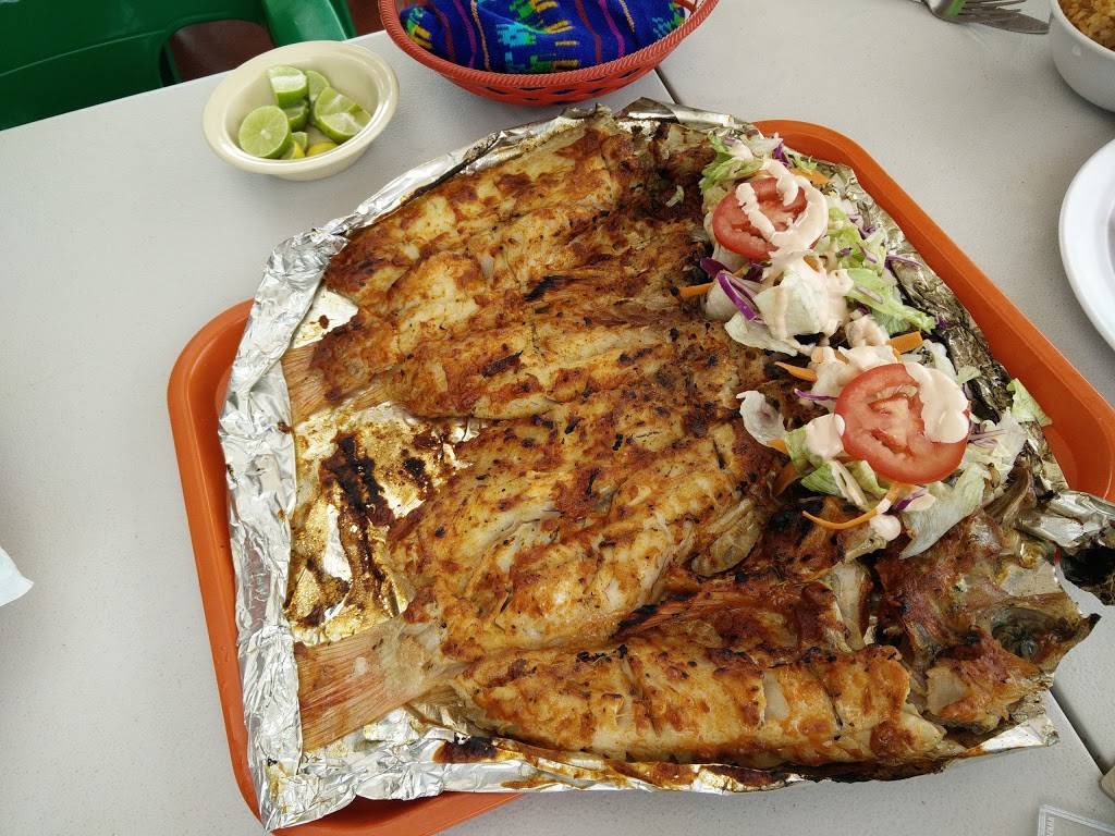 Mariscos Puerto Nuevo | restaurant | Anzuelo 6, 22710 Puerto Nuevo, B.C., Mexico | 016616143039 OR +52 661 614 3039