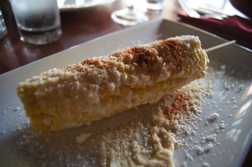 Los Pollitos III | restaurant | 2526, 499 Myrtle Ave, Brooklyn, NY 11205, USA | 3473538276 OR +1 347-353-8276