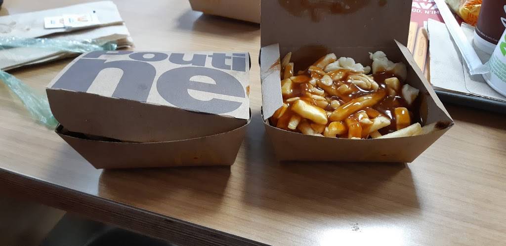 McDonalds | cafe | 401 Boulevard Curé-Labelle, Rosemère, QC J7A 3T2, Canada | 4509796633 OR +1 450-979-6633