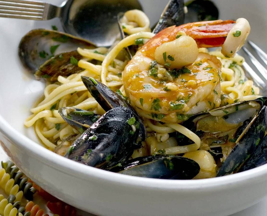 IL MITO Trattoria e Enoteca | restaurant | 6913 W North Ave, Wauwatosa, WI 53213, USA | 4144431414 OR +1 414-443-1414