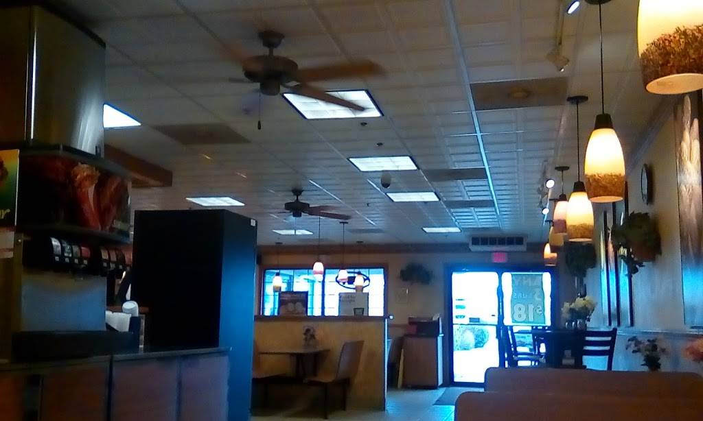 Subway 570 Stillwater Av Bangor, Maine | restaurant | 570 Stillwater Ave, Bangor, ME 04401, USA | 2079901924 OR +1 207-990-1924