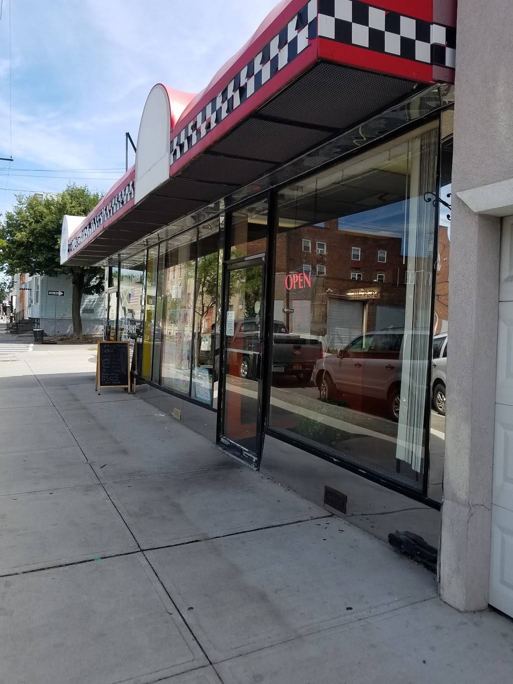 D And M Jerk Center | restaurant | 160A Quail St, Albany, NY 12203, USA | 5188989093 OR +1 518-898-9093