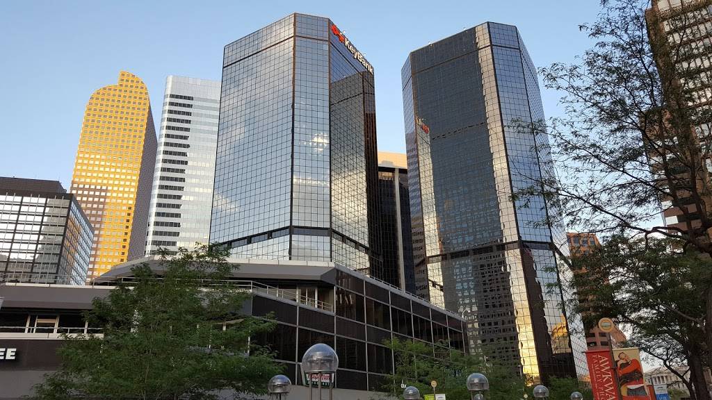 Yard House - Takeout & Delivery Available | meal takeaway | 1555 Court Pl, Denver, CO 80202, USA | 3035729273 OR +1 303-572-9273