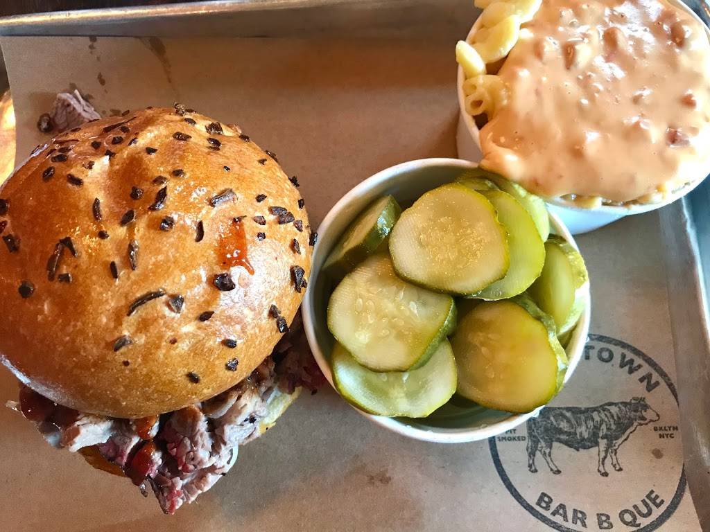 Hometown Bar-B-Que | restaurant | 454 Van Brunt St, Brooklyn, NY 11231, USA | 3472944644 OR +1 347-294-4644