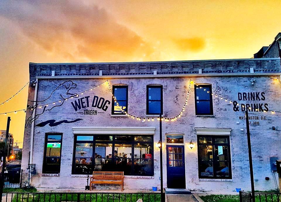 Wet Dog Tavern | restaurant | 2100 Vermont Ave NW, Washington, DC 20001, USA | 2022343334 OR +1 202-234-3334