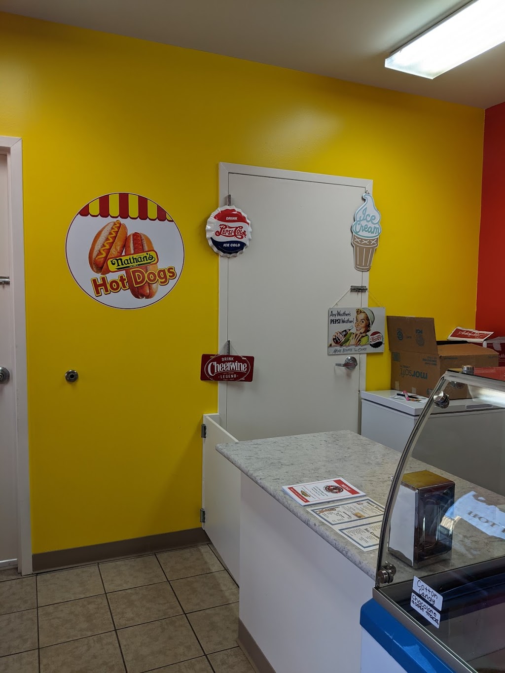 Duggie Dogs Express | restaurant | 1253 Hastings Dr, Sumter, SC 29150, USA | 8034693647 OR +1 803-469-3647