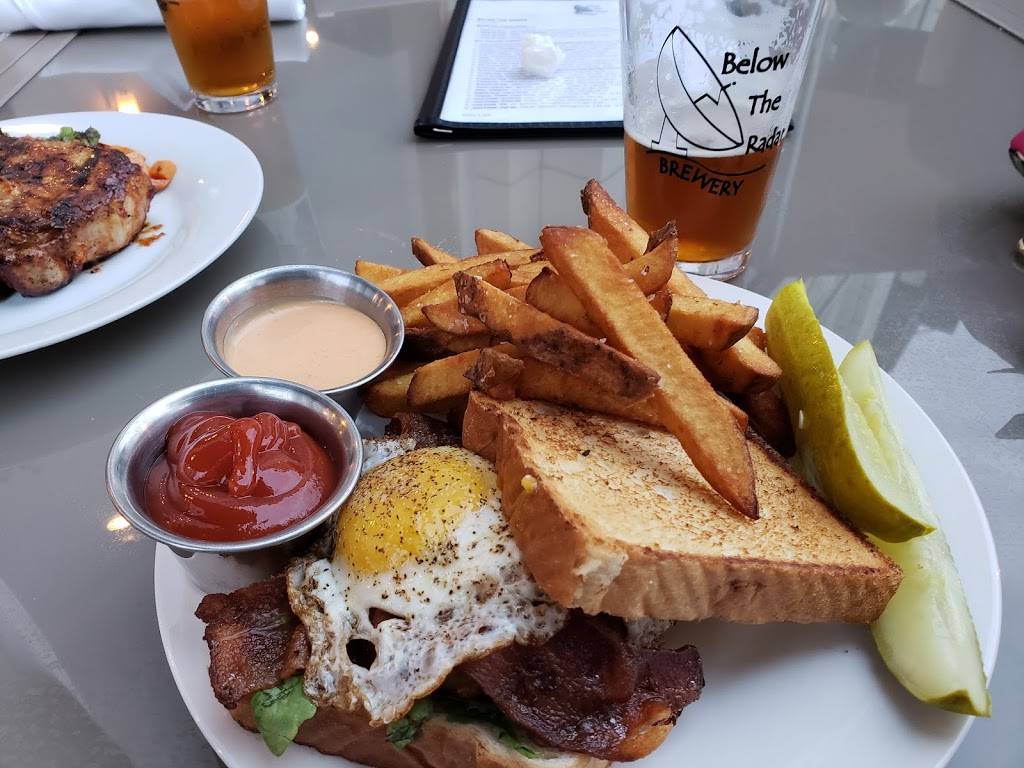Below the Radar Brewhouse | restaurant | 220 Holmes Ave NE, Huntsville, AL 35801, USA | 2564696617 OR +1 256-469-6617