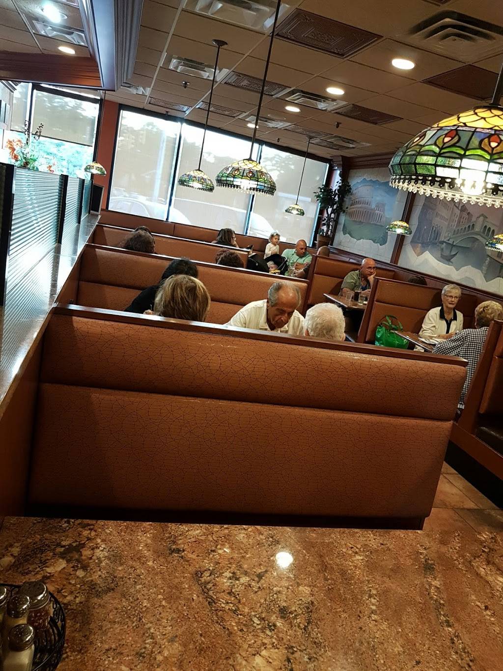 Ciros Pizza | restaurant | 481 Bellmore Ave, East Meadow, NY 11554, USA | 5165654400 OR +1 516-565-4400