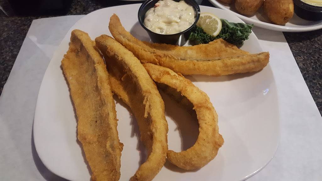 THE FOXES TRAILS | restaurant | 305 S Main St, Kokomo, IN 46901, USA | 7654507670 OR +1 765-450-7670