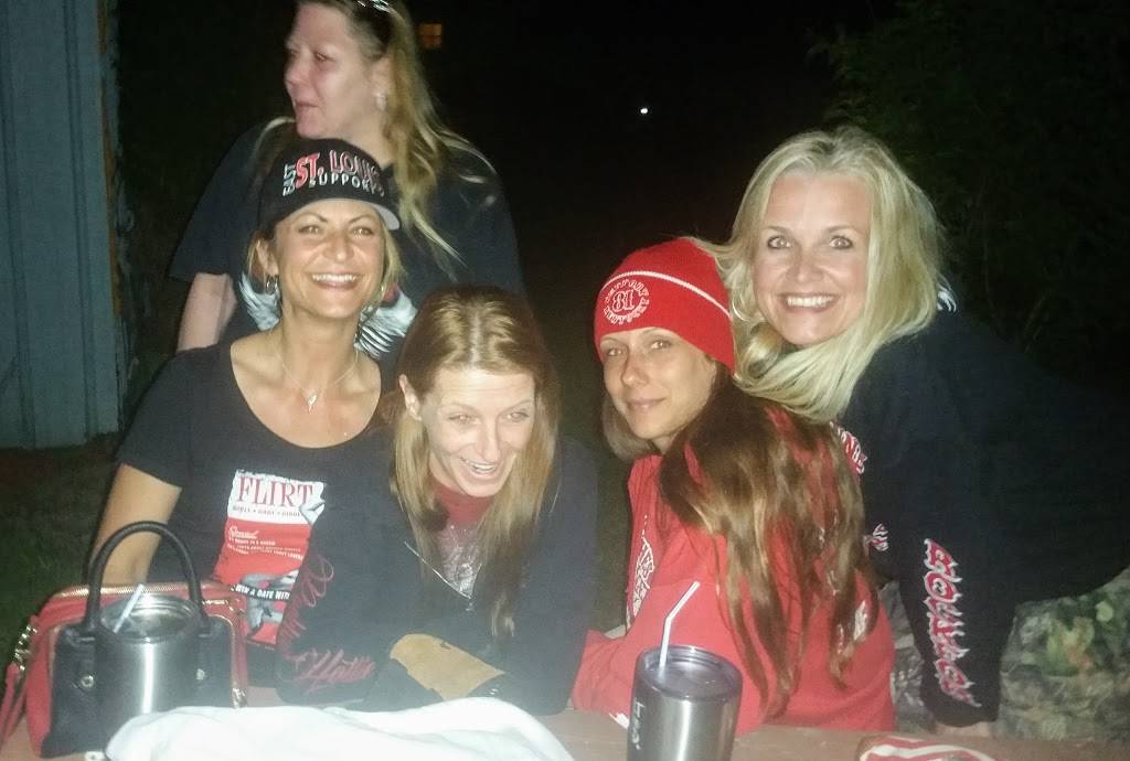 Da Lees Fine Dining | restaurant | 527 S Illinois St, Streator, IL 61364, USA | 8156732224 OR +1 815-673-2224