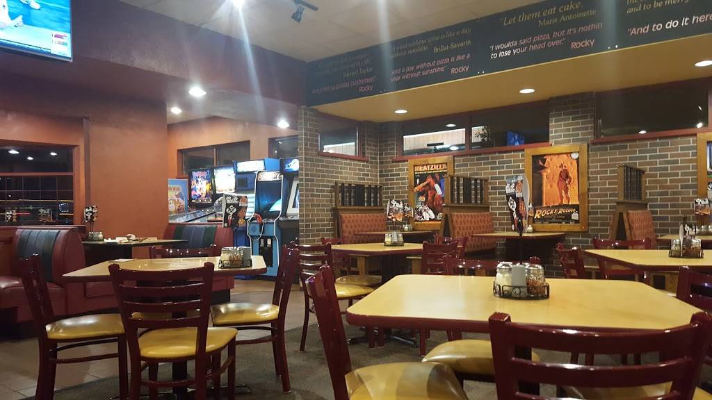 Rocky Rococo Pan Style Pizza | restaurant | 1618 W Beltline Hwy, Madison, WI 53713, USA | 6082510304 OR +1 608-251-0304
