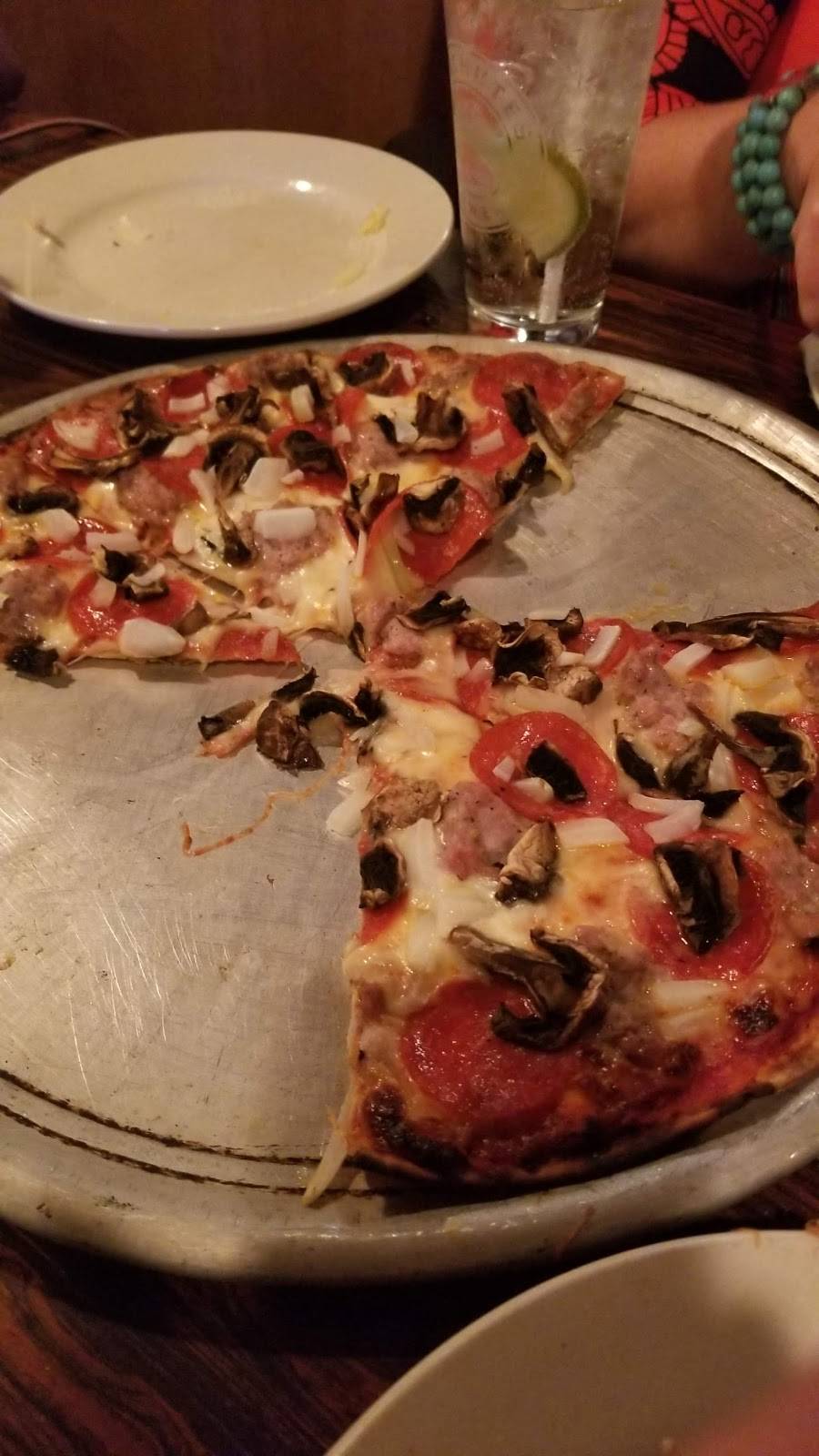 Rounding Third | restaurant | 6317 W Bluemound Rd, Milwaukee, WI 53213, USA | 4144751982 OR +1 414-475-1982