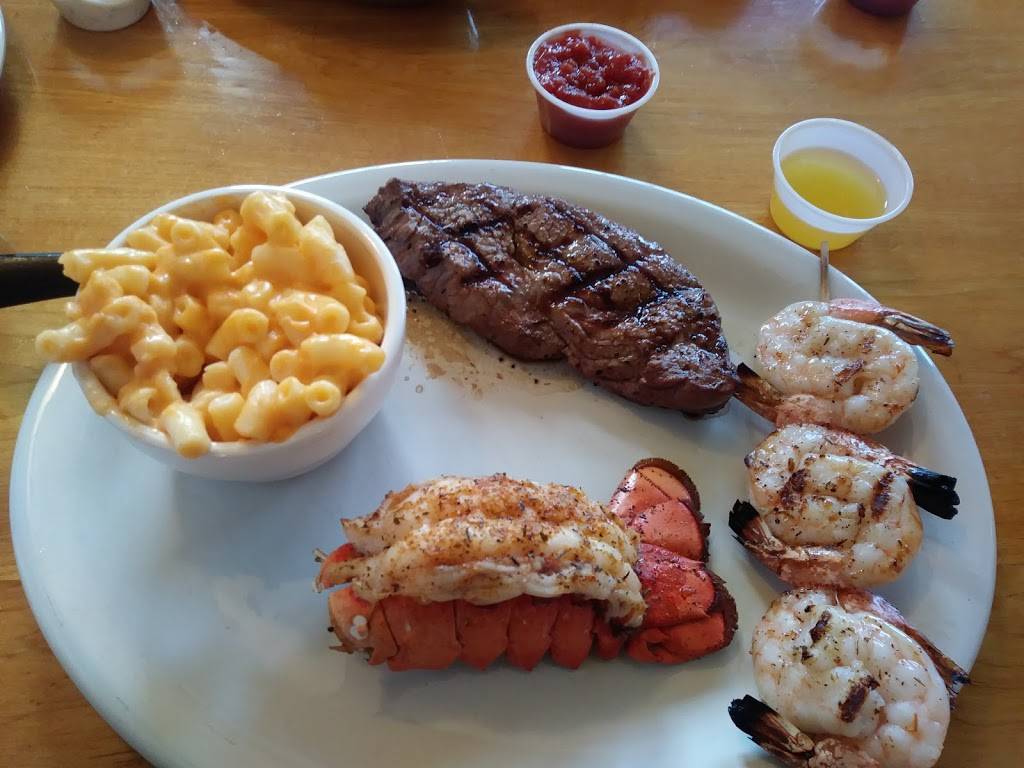 Lobster House Seafood Restaurant | restaurant | 5301 S Kings Hwy, Myrtle Beach, SC 29575, USA | 8438288871 OR +1 843-828-8871
