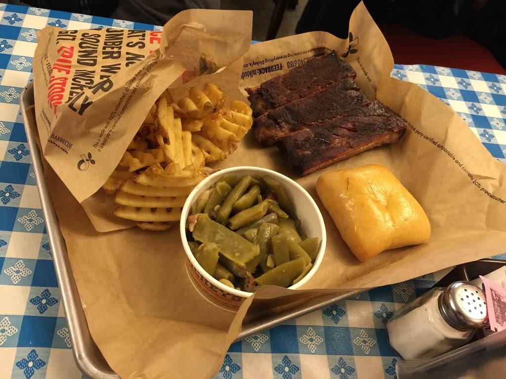 Dickeys Barbecue Pit | restaurant | 2912 N Belt Line Rd, Irving, TX 75062, USA | 9722550033 OR +1 972-255-0033