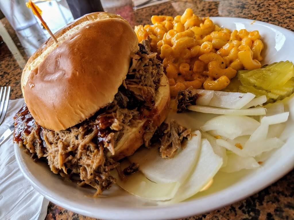 Red Shed Public House | restaurant | 39750 US-26, Sandy, OR 97055, USA | 5034820397 OR +1 503-482-0397