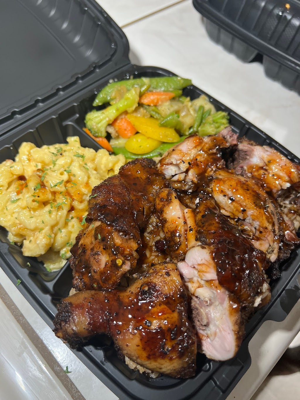 Yaadie Plates | restaurant | Grangeville Blvd, Hanford, CA 93230, USA | 5594710409 OR +1 559-471-0409