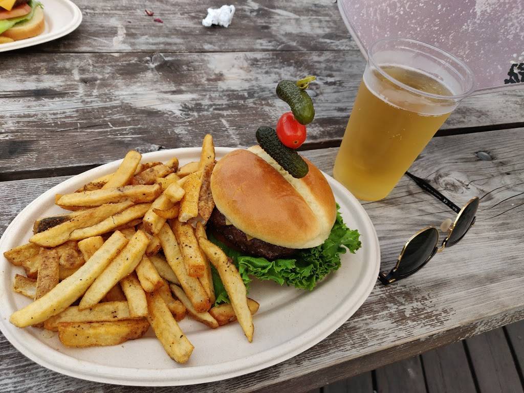 Toronto Island BBQ & Beer Co. | restaurant | 120 Centre Island Dock, Toronto, ON M5J 2E9, Canada | 4165044841 OR +1 416-504-4841