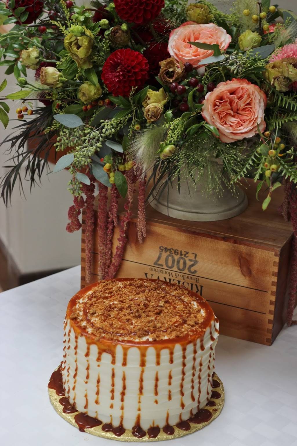 Sugar Cubed Cakes | restaurant | 101 N Main Ave, Gresham, OR 97030, USA | 5035127871 OR +1 503-512-7871