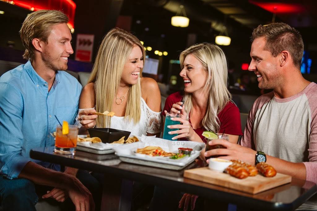 Andy Bs Bowl Social | restaurant | 2600 Panhandle St, Denton, TX 76201, USA | 9402228858 OR +1 940-222-8858