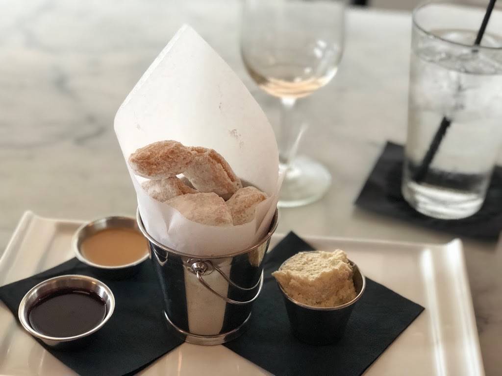 Zinc brassiere | restaurant | 3400 E Sky Harbor Blvd, Phoenix, AZ 85034, USA | 8773258777 OR +1 877-325-8777