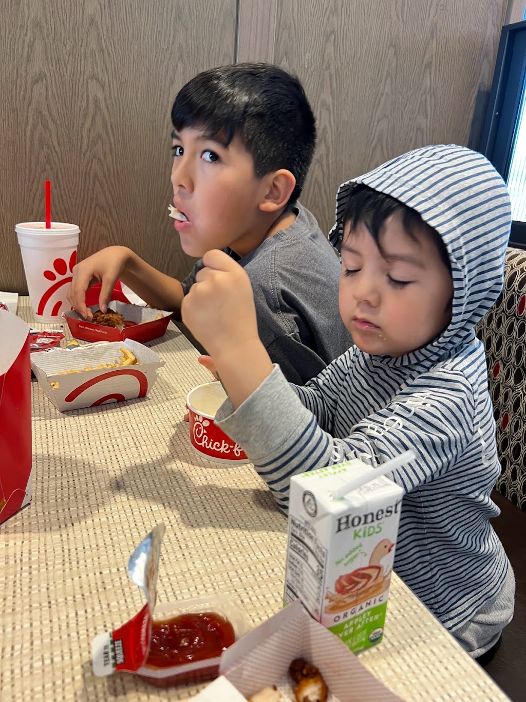 Chick-fil-A | restaurant | 16 Tinker Hill Rd, Jackson, TN 38305, USA | 7318827156 OR +1 731-882-7156