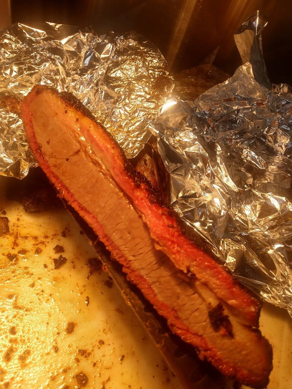 Missouri Mikes BBQ & More | restaurant | 2833 W Chestnut Expy, Springfield, MO 65802, USA | 4177612250 OR +1 417-761-2250