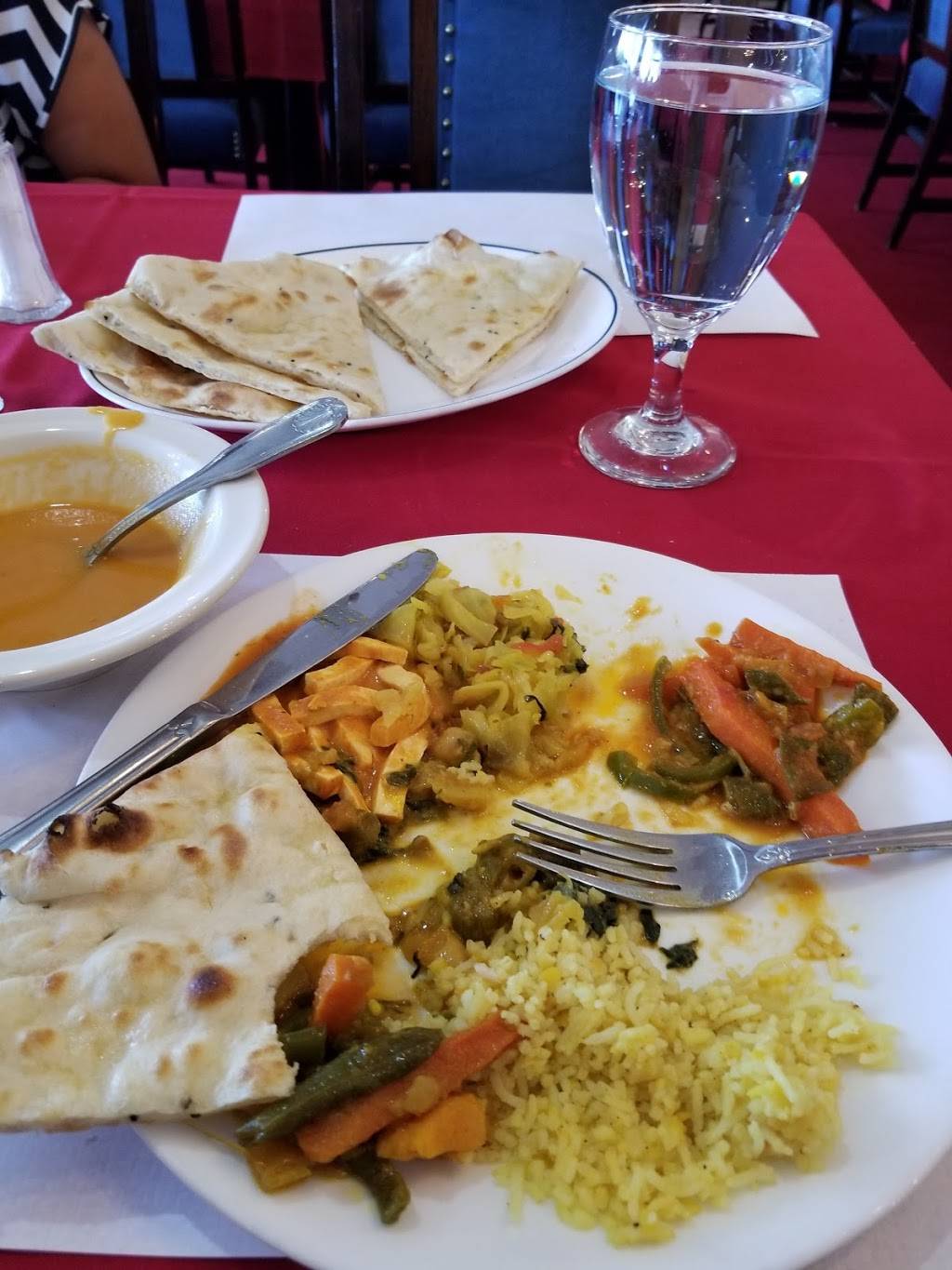 Poona Indian Restaurant | restaurant | 3665 Club Dr Suite 104, Duluth, GA 30096, USA | 7707179559 OR +1 770-717-9559