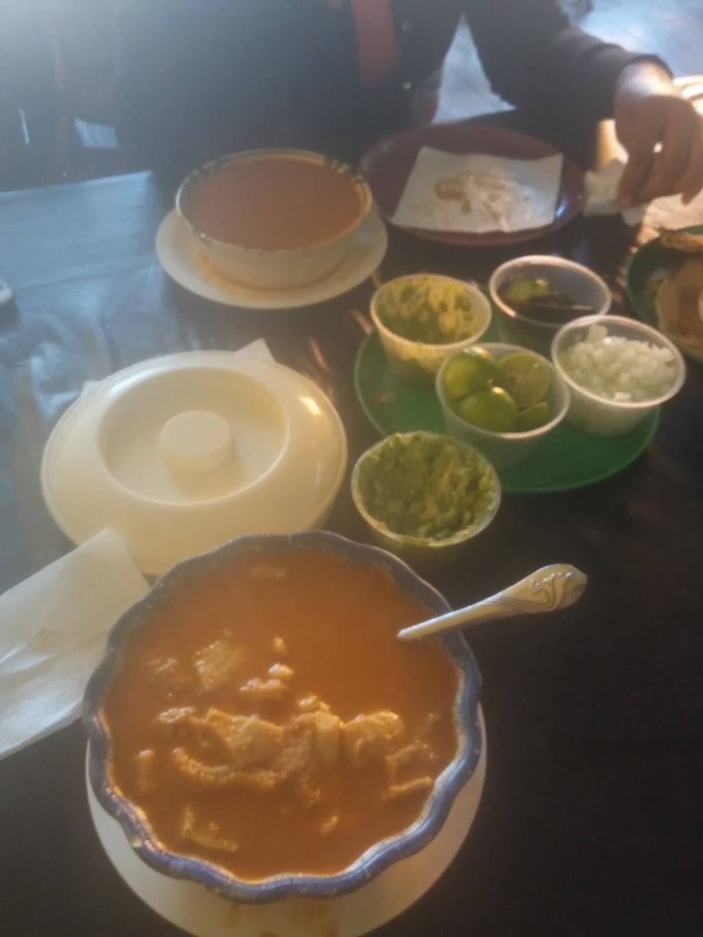 Menudería Guadalajara | restaurant | Isla Tiburón 11262, Maríano Matamoros, Mariano Matamoros, 22234 Tijuana, B.C., Mexico | 016643835515 OR +52 664 383 5515