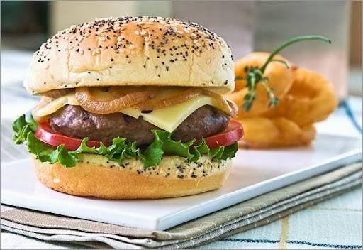 CanadianGourmeh.ca | restaurant | 6110 Ordan Dr, Mississauga, ON L5T 2B4, Canada | 9053620209 OR +1 905-362-0209