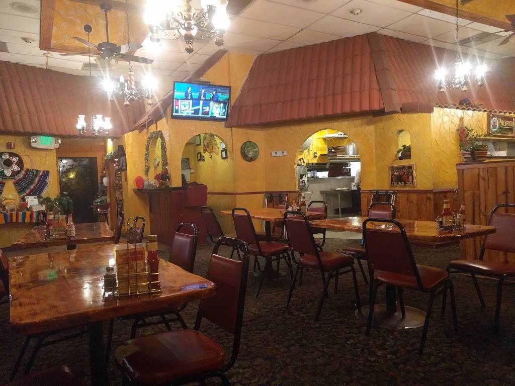 Carlitos Mexican Restaurant | restaurant | 480 Antelope Blvd, Red Bluff, CA 96080, USA | 5305293031 OR +1 530-529-3031