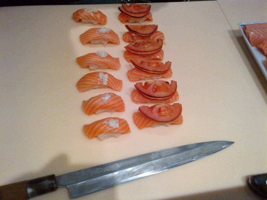 Sushi MiKasa | restaurant | 1188 Gravesend Neck Rd, Brooklyn, NY 11229, USA | 7183326600 OR +1 718-332-6600