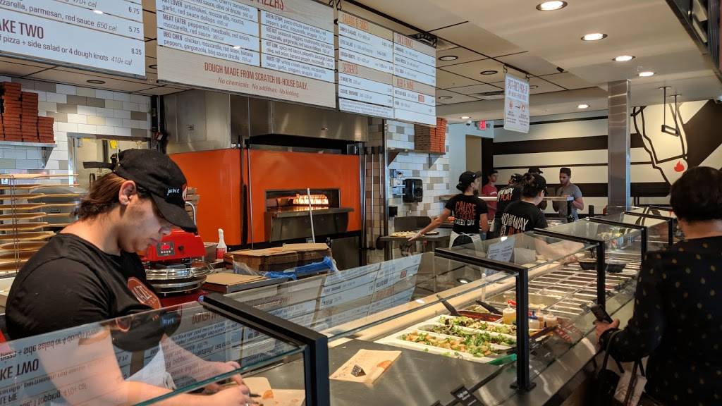 Blaze Pizza | meal takeaway | 12305 SW 137th Ave Suite 306, Miami, FL 33186, USA | 3058479440 OR +1 305-847-9440