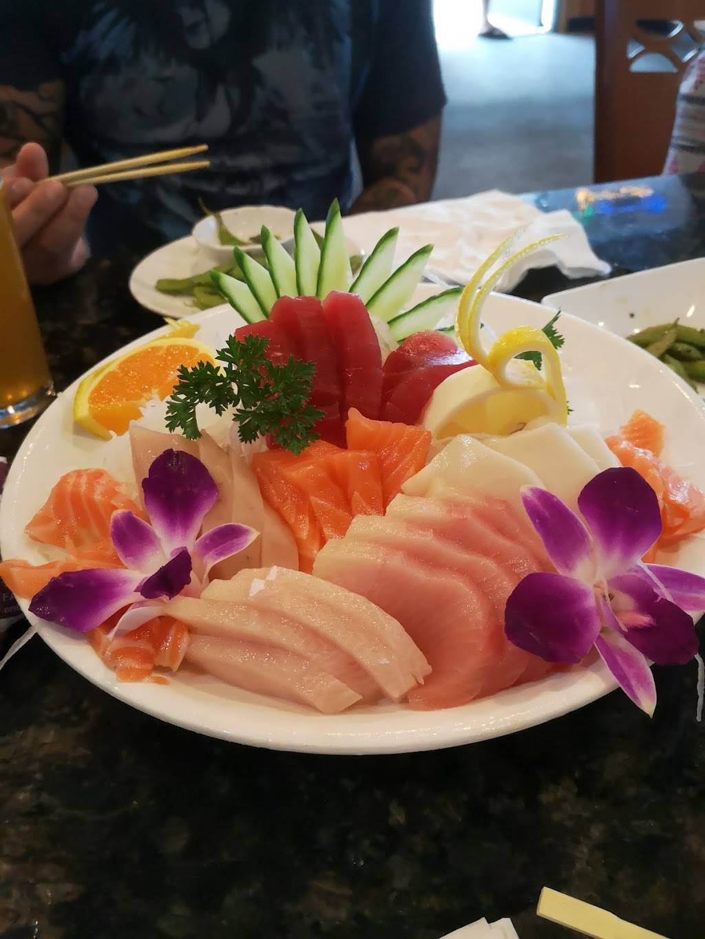 Tsuki Sushi | restaurant | 2210 Lake Washington Blvd, West Sacramento, CA 95691, USA | 9163726888 OR +1 916-372-6888