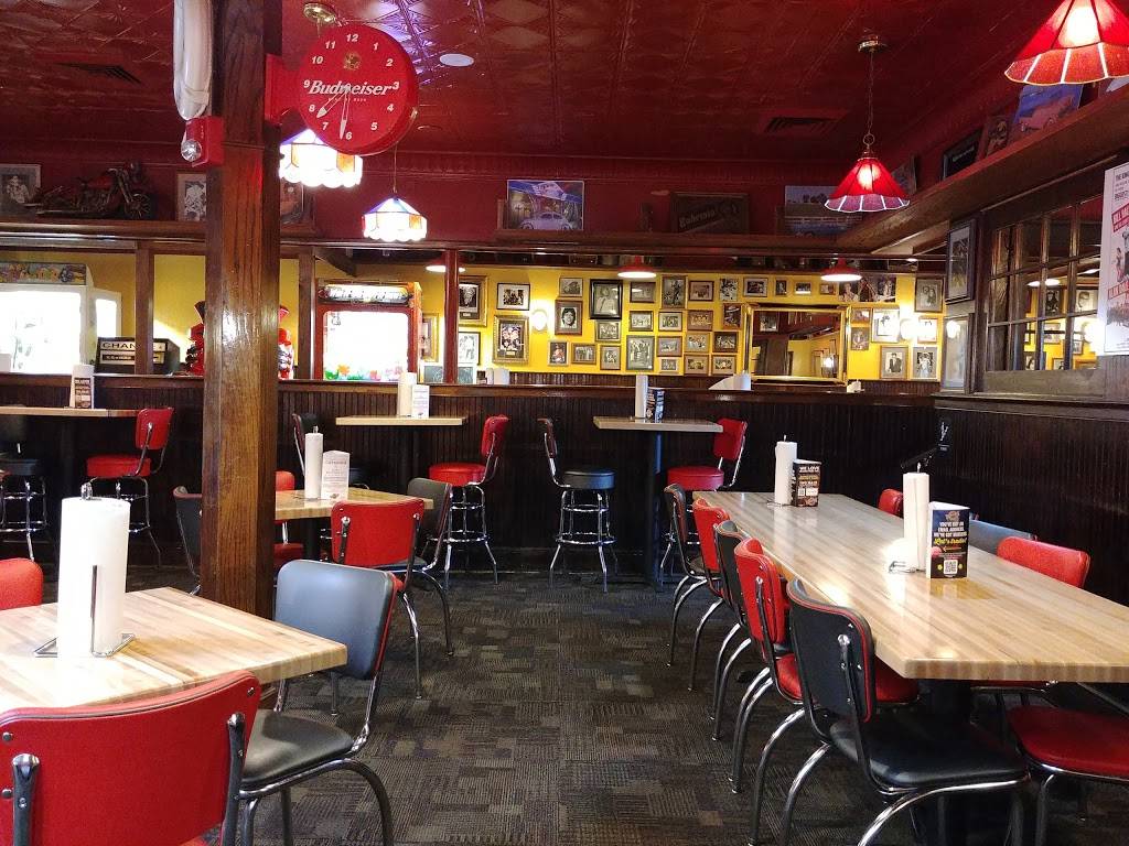 Fuddruckers | restaurant | 1592A Rockville Pike, Rockville, MD 20852, USA | 3014683501 OR +1 301-468-3501