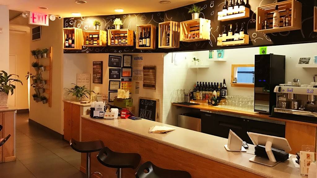 Gourmet Kitchen | restaurant | 6819 3rd Ave, Brooklyn, NY 11220, USA | 3476626821 OR +1 347-662-6821