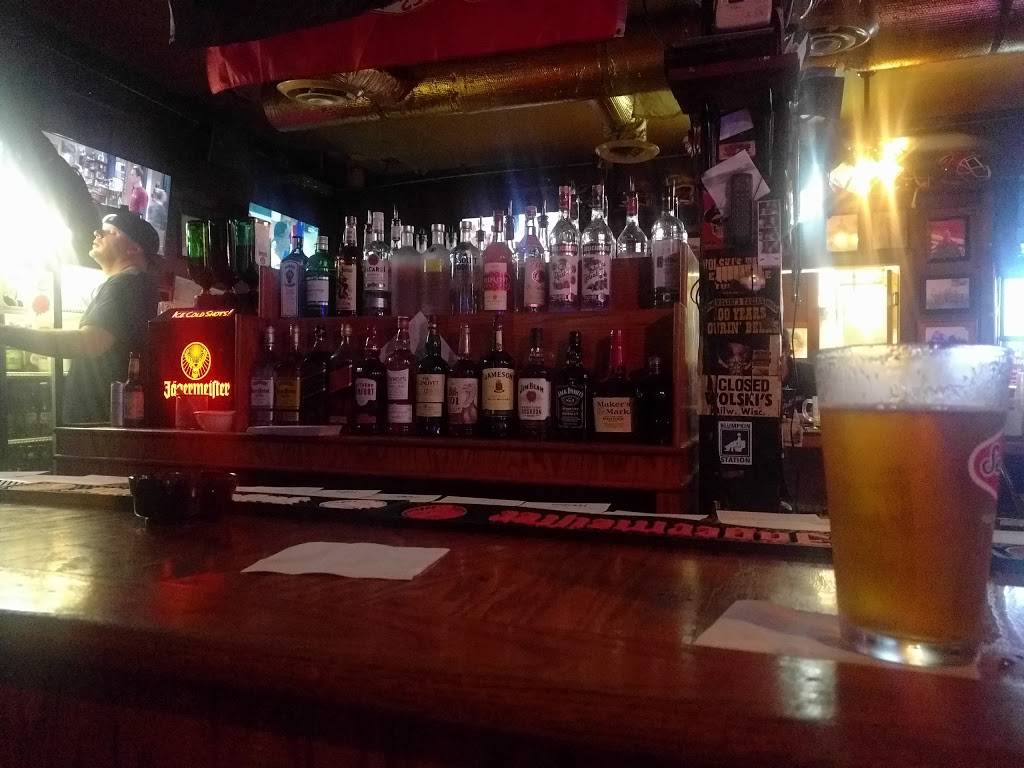 Mr. Cs Bar & Grill | restaurant | 1983 Howell Mill Rd NW, Atlanta, GA 30318, USA | 4046050888 OR +1 404-605-0888