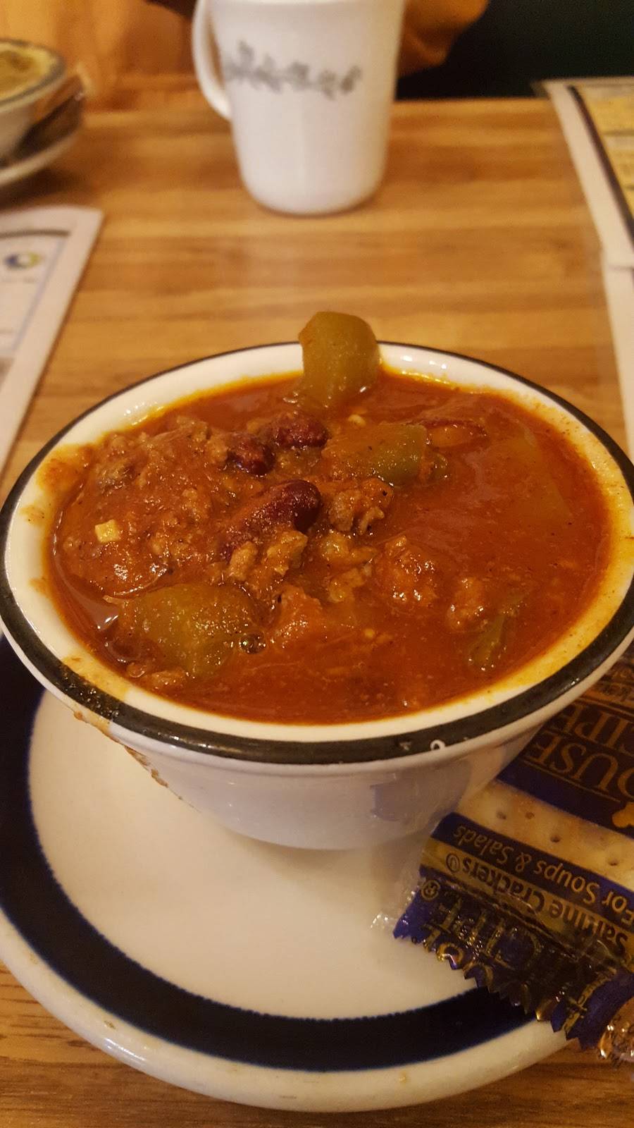 Ronnies Cedar Inn | restaurant | 3583 Lenox Rd, Geneva, NY 14456, USA | 3157894385 OR +1 315-789-4385