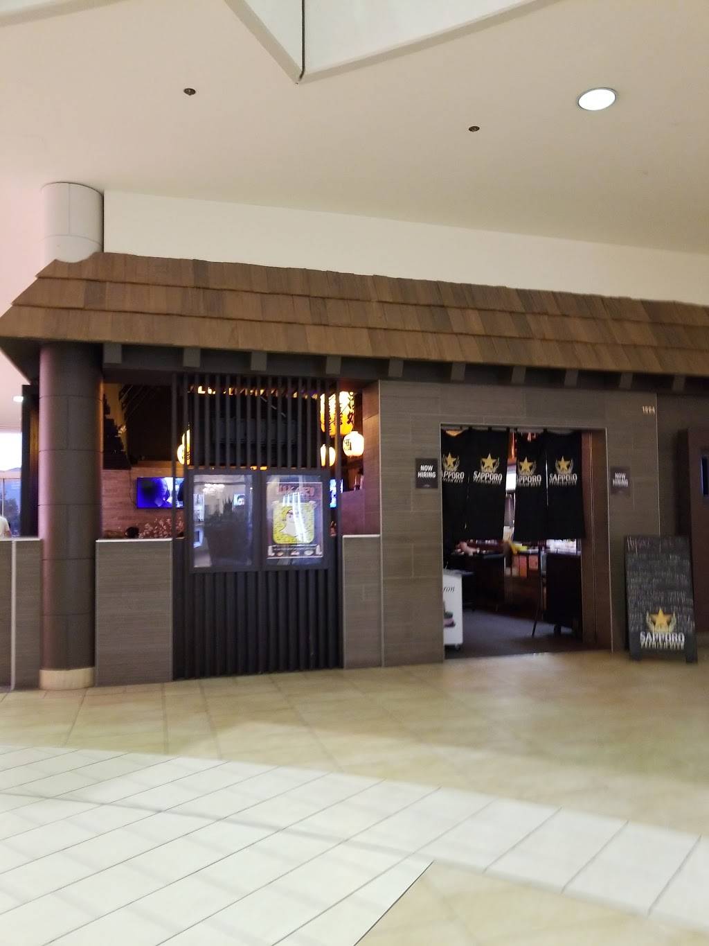 Hikari Sushi | restaurant | 1864 Montebello Town Center, Montebello, CA 90640, USA | 3237201955 OR +1 323-720-1955