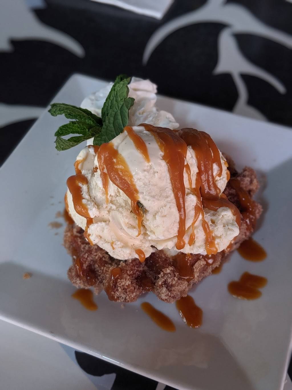 Born And Raised® Las Vegas | restaurant | 7260 S Cimarron Rd, Las Vegas, NV 89113, USA | 7026850258 OR +1 702-685-0258