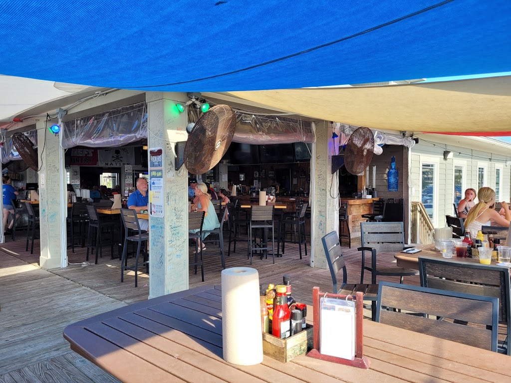 Flora-Bama Ole River Grill | restaurant | 17400 Perdido Key Dr, Pensacola, FL 32507, USA | 8504836262 OR +1 850-483-6262