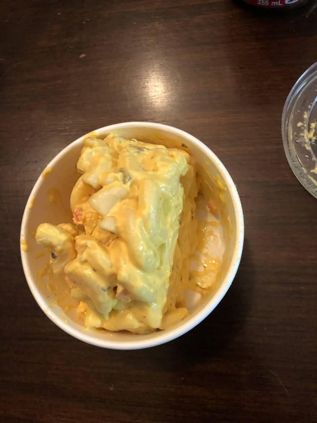 KFC | meal delivery | 670 Dundas St, Woodstock, ON N4S 1E6, Canada | 5195399801 OR +1 519-539-9801