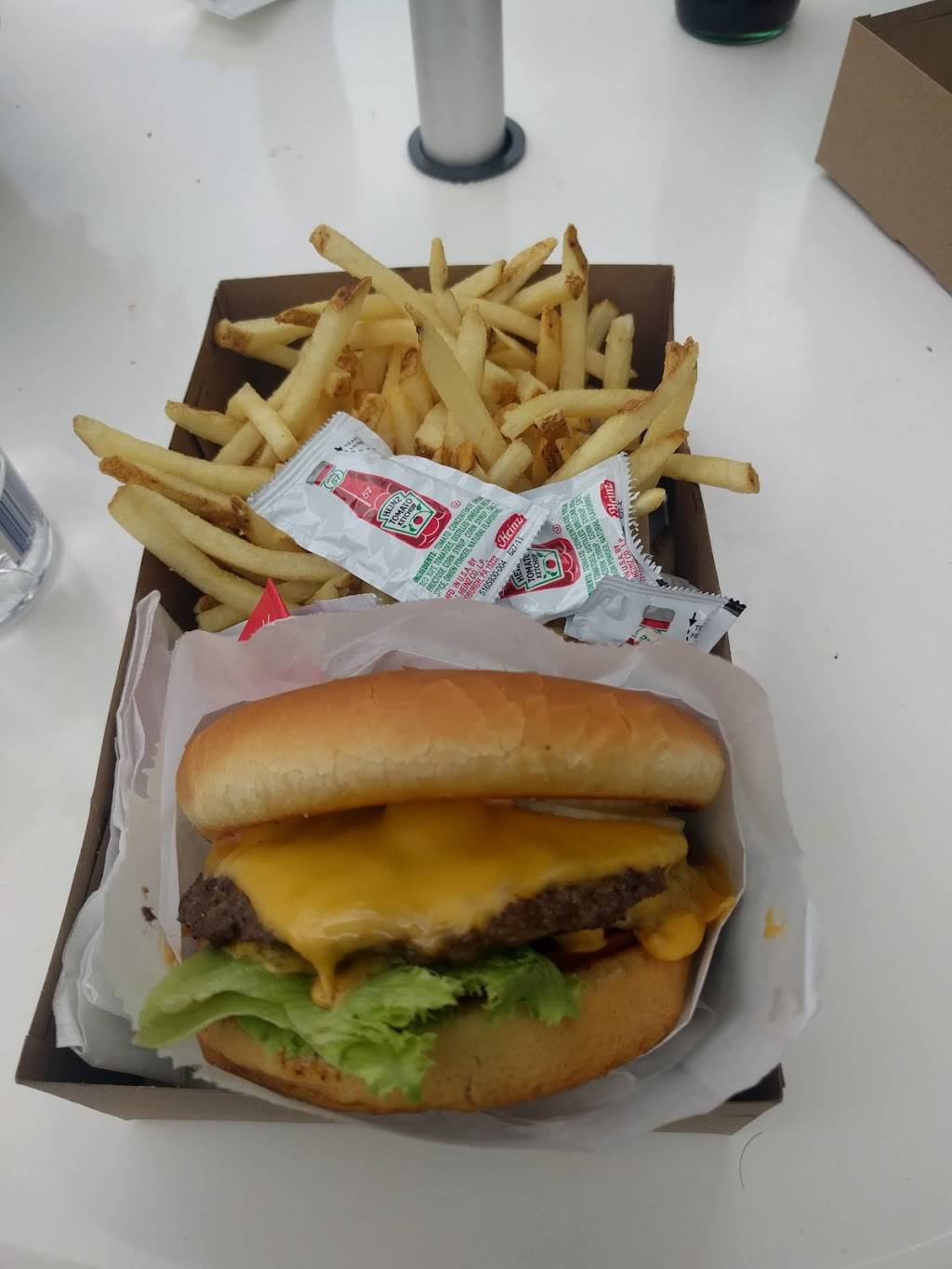 Burgerlords | restaurant | 943 N Broadway #102, Los Angeles, CA 90012, USA | 3234054012 OR +1 323-405-4012