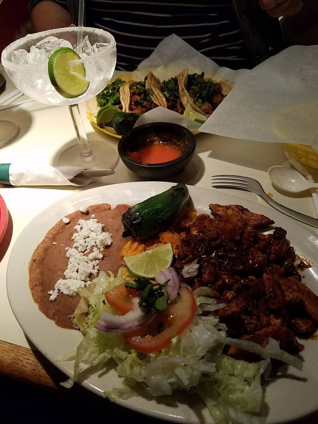 El Alamo Mexican Grill | restaurant | 2205 Marshall St, Manitowoc, WI 54220, USA | 9206824099 OR +1 920-682-4099