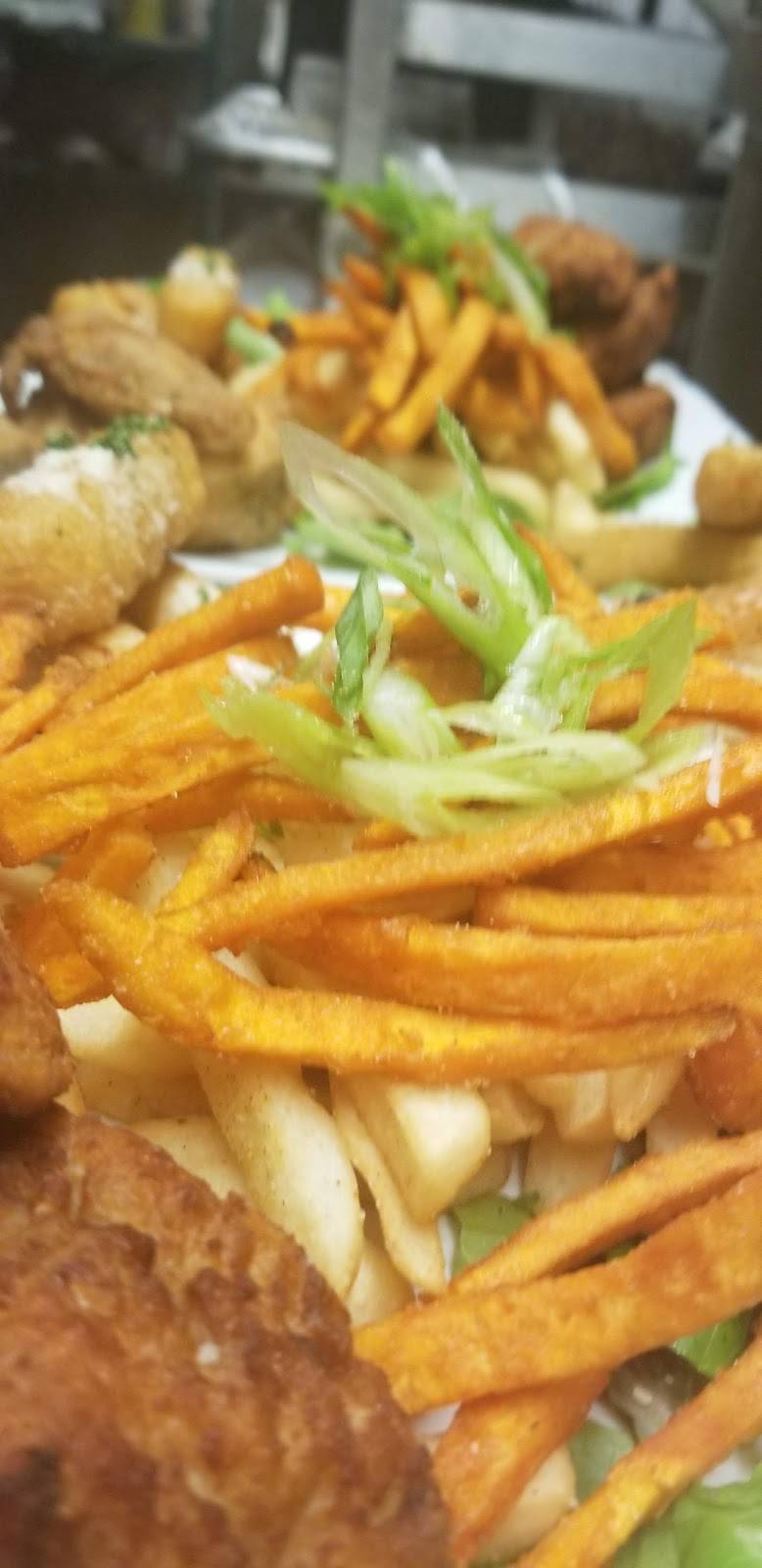 Schooner Bar & Grill | restaurant | 2701 190th St #100, Redondo Beach, CA 90278, USA | 3102141430 OR +1 310-214-1430