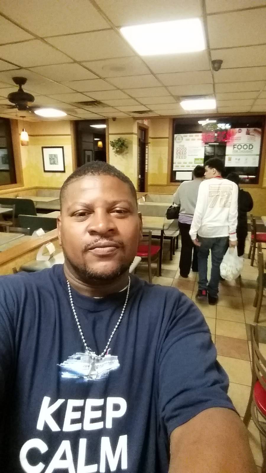 Subway | restaurant | 164 Dueber Ave SW, Canton, OH 44706, USA | 3304566313 OR +1 330-456-6313