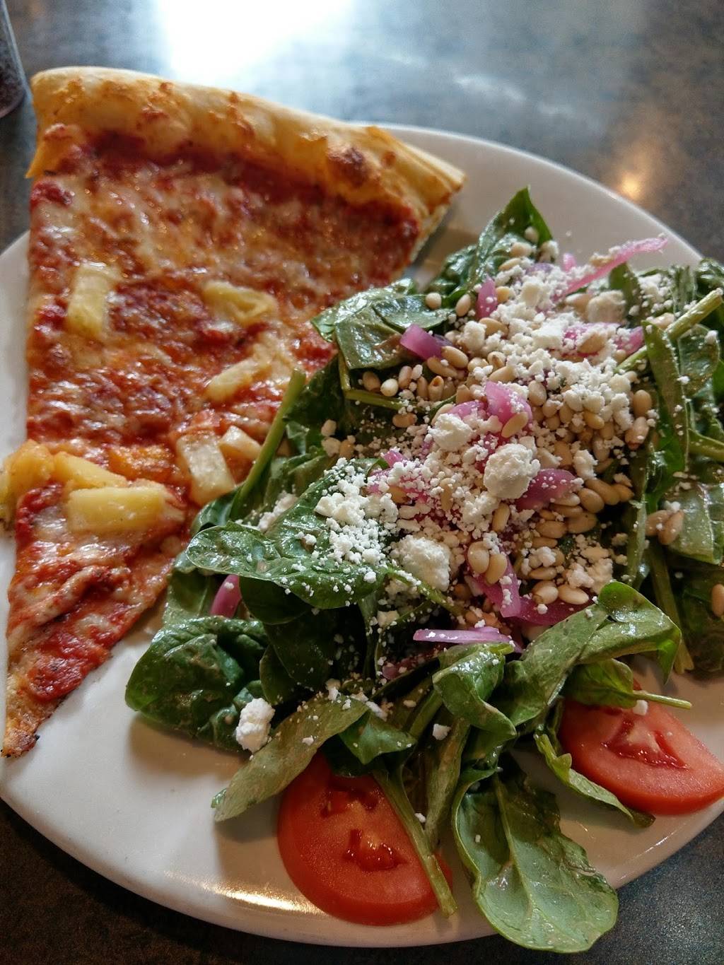 Mezza Luna Pizzeria | restaurant | 2776 Shadowview, Eugene, OR 97408, USA | 5417432999 OR +1 541-743-2999