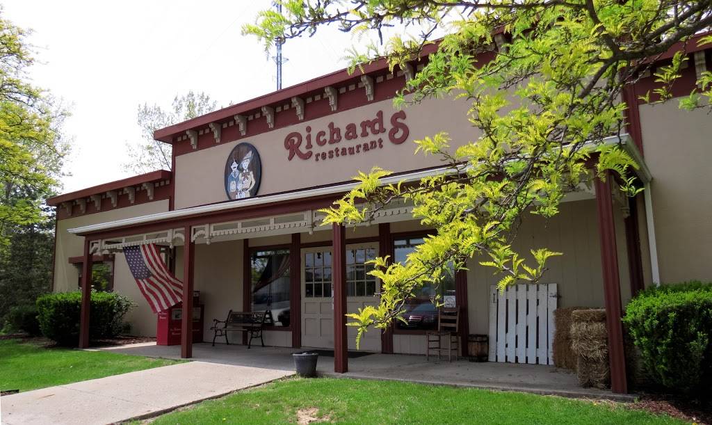 Richards Restaurant | restaurant | 508 Charles Deam Ct, Bluffton, IN 46714, USA | 2608245884 OR +1 260-824-5884