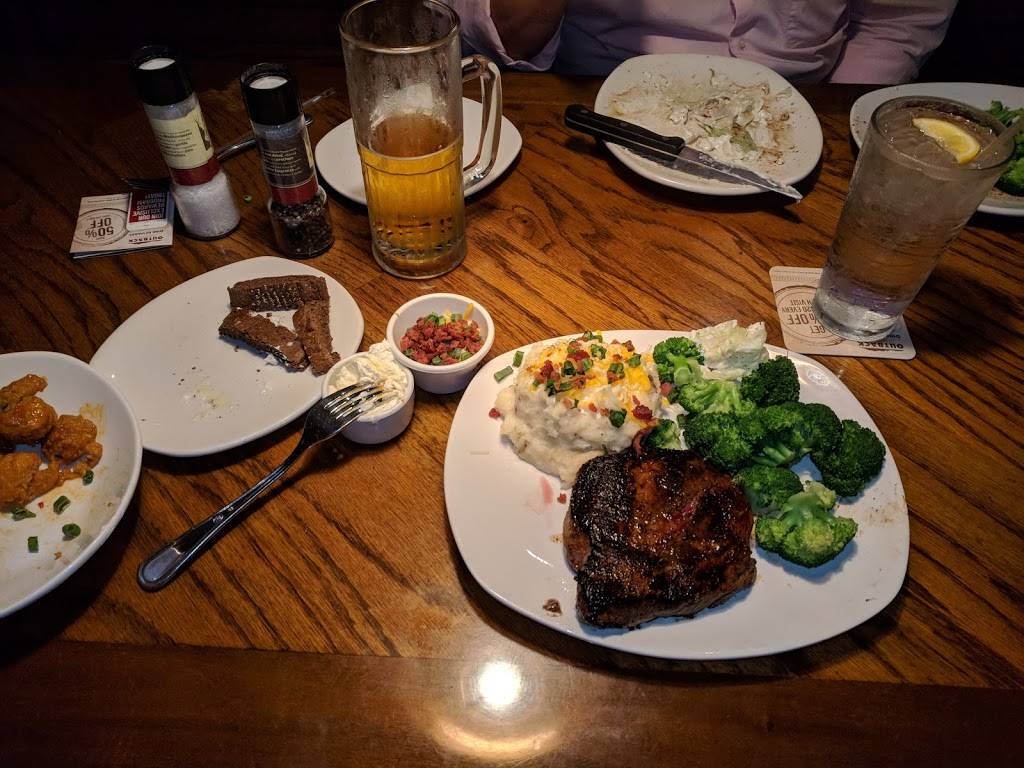 Outback Steakhouse | restaurant | 3690 E Bay Dr, Largo, FL 33771, USA | 7275389499 OR +1 727-538-9499