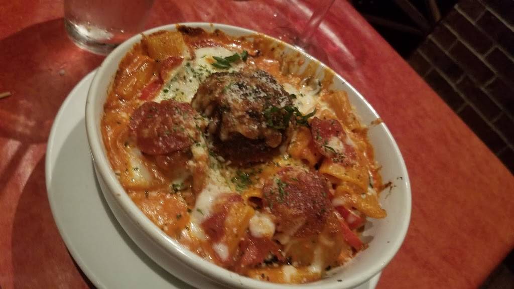 Lomontes Italian Restaurant and Pizzeria | restaurant | 815 Plantation Dr #180, Richmond, TX 77406, USA | 2812328290 OR +1 281-232-8290