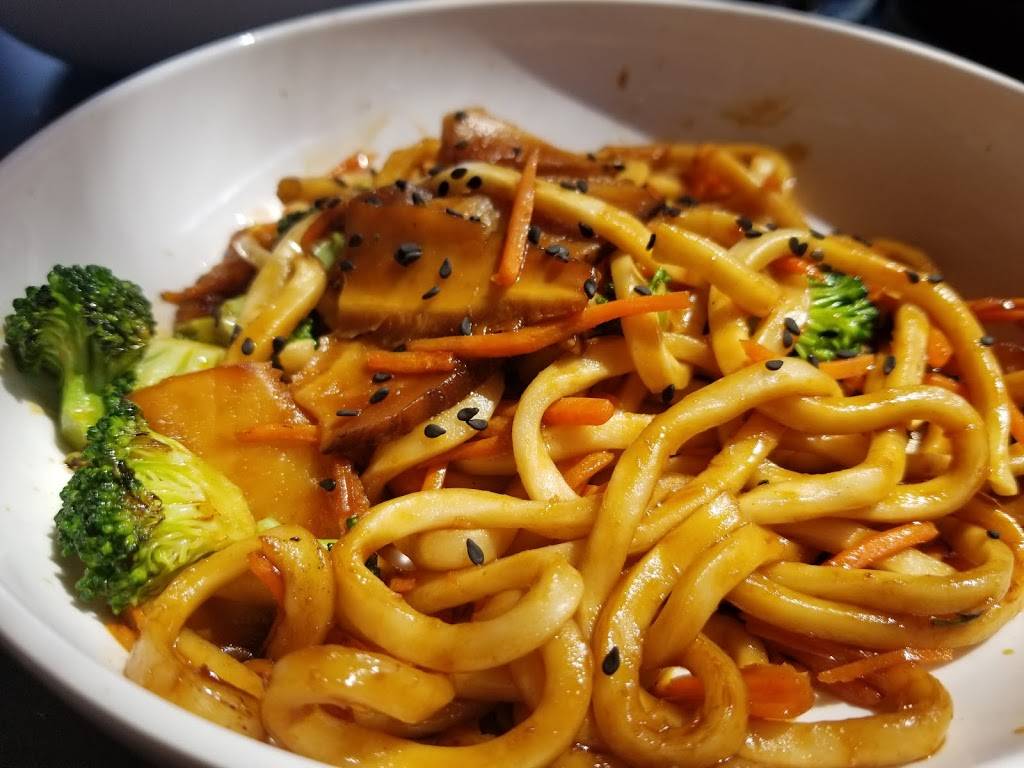 Noodles and Company | restaurant | 2000 E Rio Salado Pkwy, Tempe, AZ 85281, USA | 4809213500 OR +1 480-921-3500